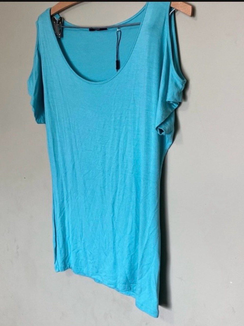 NWT Tahari Alexandria Knit Aqua Cold Shoulder Short Sleeve Tee Top Women’s Small
